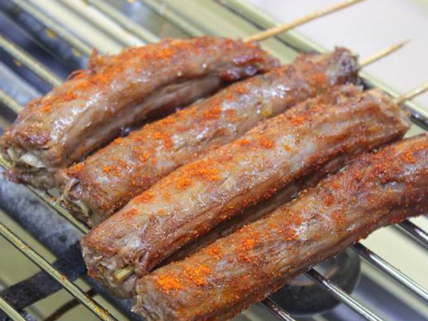 特色烤鸭脖