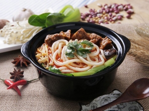 砂锅土豆粉